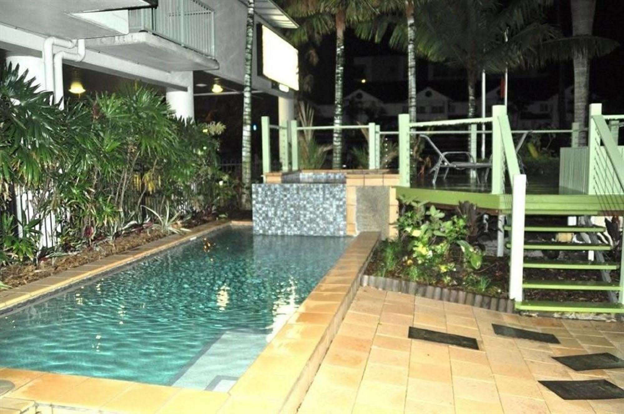 Heritage Cairns Hotel Bagian luar foto